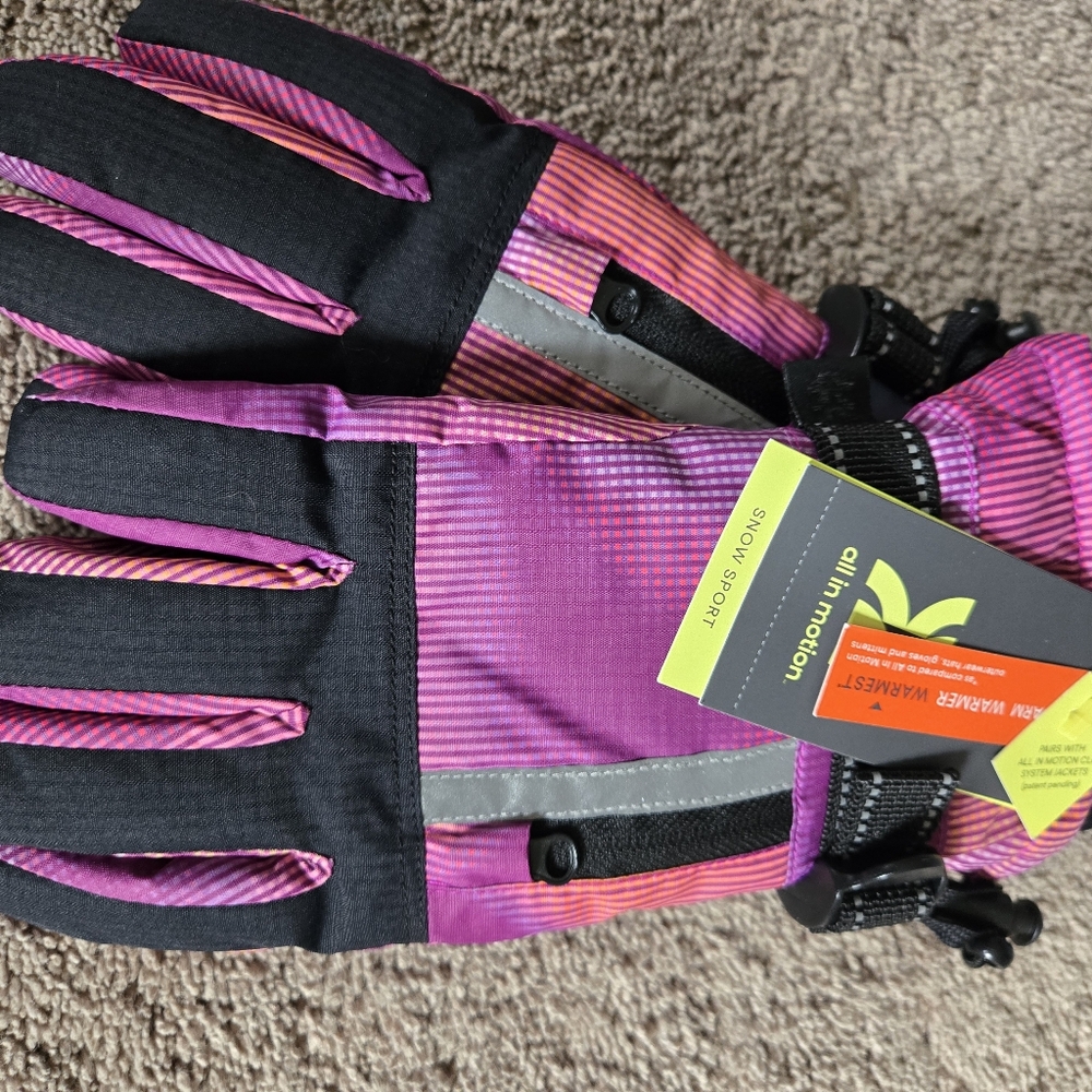All in Motion Insulated Snow Sports Gloves Kids 4-7 NWT